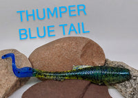 5.2" SHADDLE WORM - Thumper / Blue Tail - 014